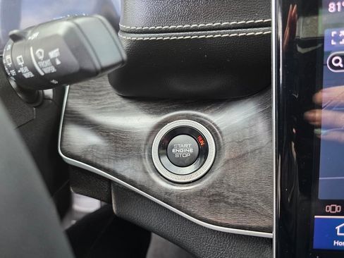 Used 2023 Jeep Grand Cherokee L Limited image 32