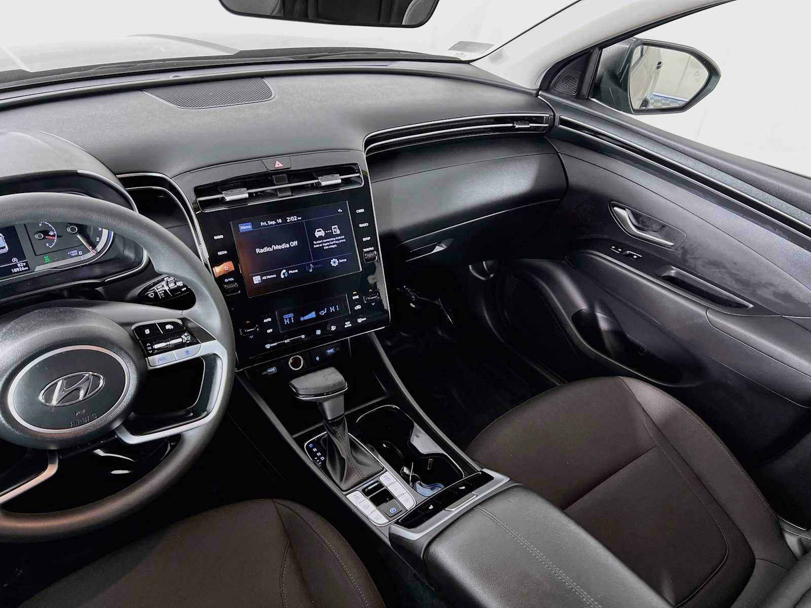 Certified 2024 Hyundai Tucson SEL AWD/4WD image 23
