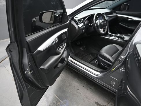 Used 2021 INFINITI QX50 Luxe w/ Appearance Package image 12