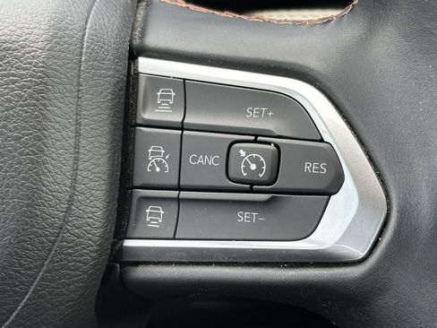 Used 2022 Jeep Compass Limited AWD/4WD image 23