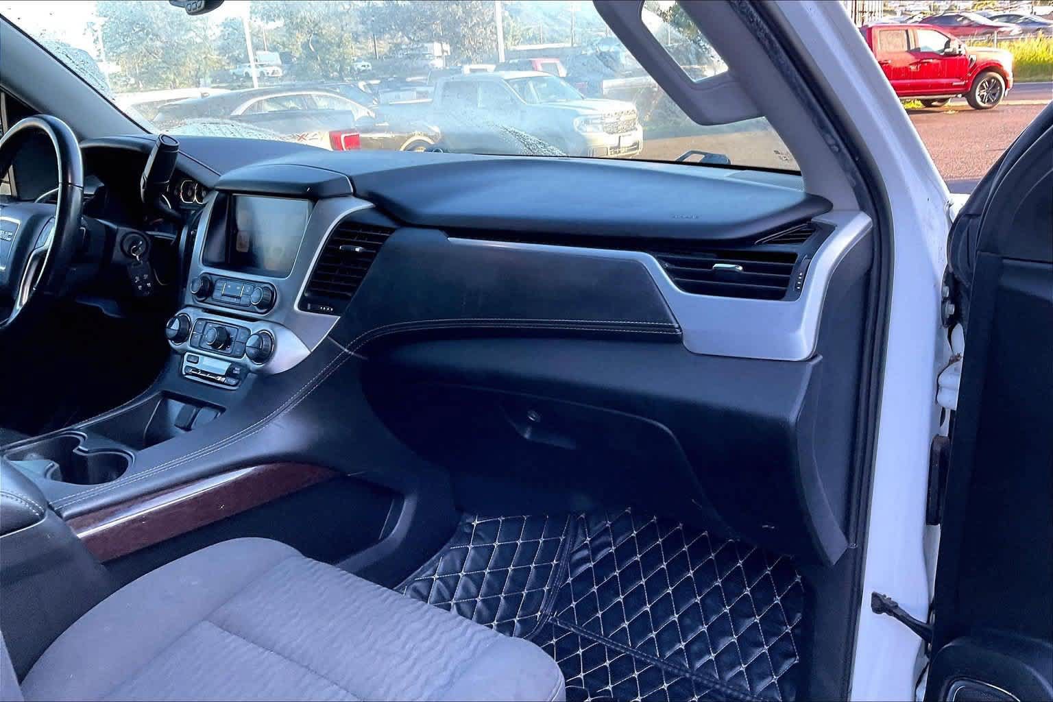Used 2020 GMC Yukon XL SLE w/ Convenience Package RWD image 23