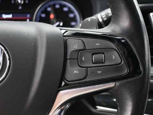 Used 2023 Buick Enclave Essence FWD image 21