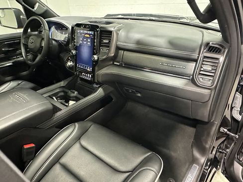 Used 2024 RAM 1500 Limited AWD/4WD image 13