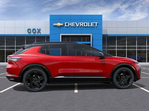 New 2025 Chevrolet Equinox EV RS image 5