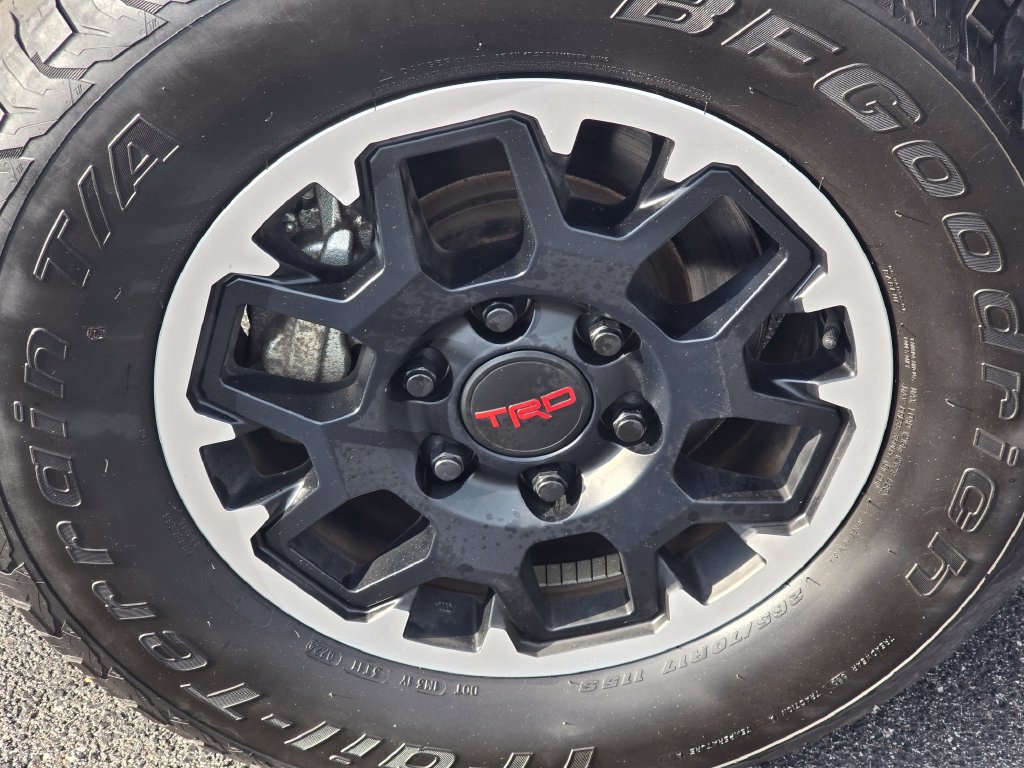 Used 2024 Toyota Tacoma TRD Off-Road AWD/4WD image 8