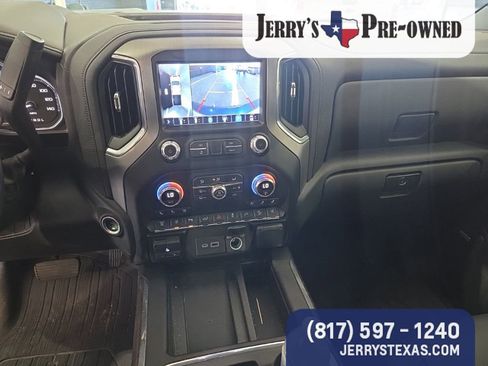 Used 2022 GMC Sierra 2500 Denali w/ Denali Ultimate Package image 11