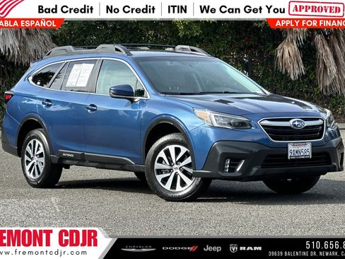 Used 2022 Subaru Outback Premium AWD/4WD image 1