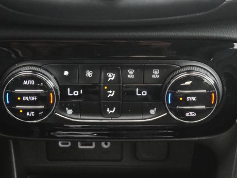 Used 2023 Buick Encore GX Select w/ Sport Touring Package image 17