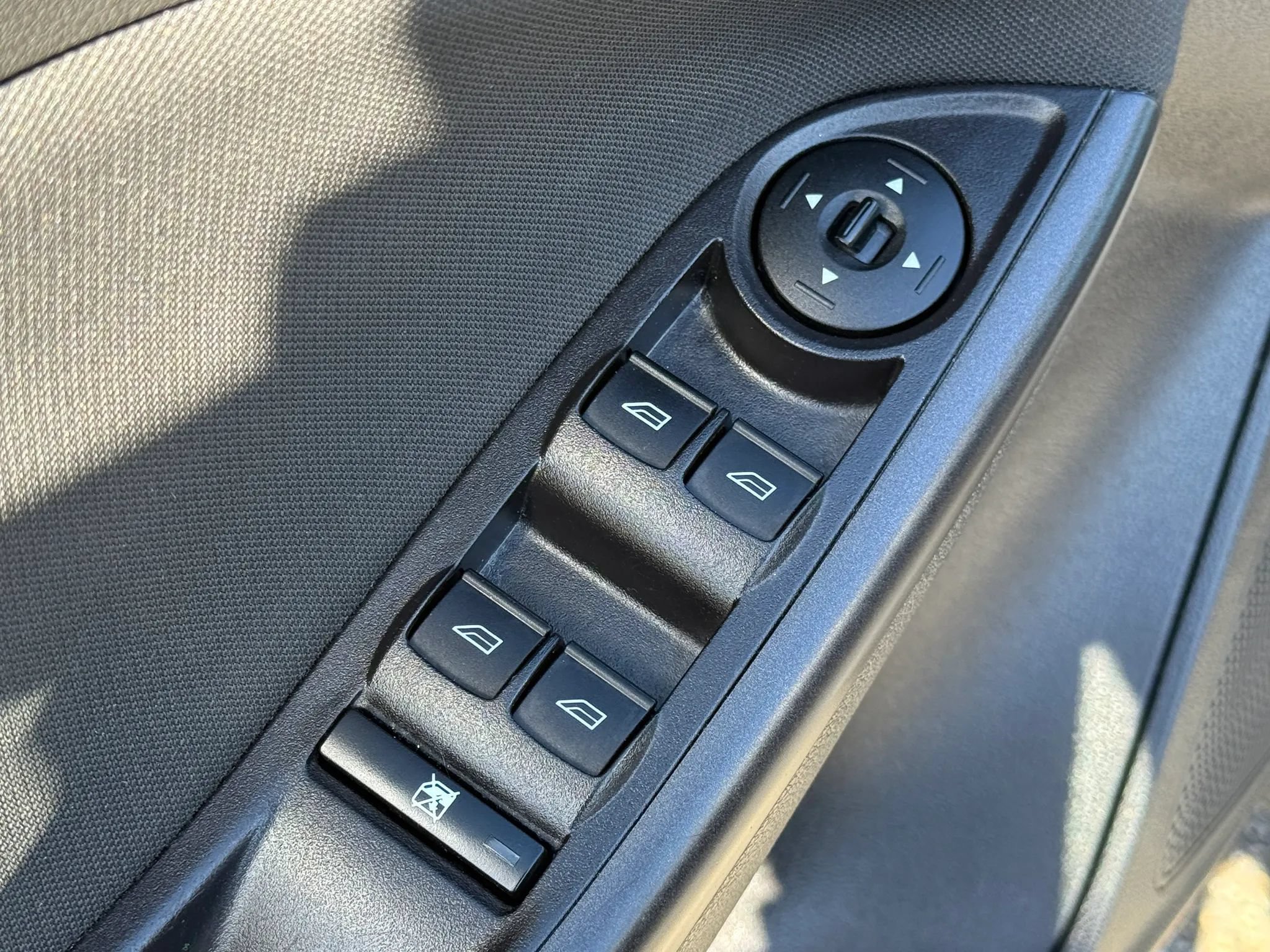 Used 2018 Ford Focus SEL FWD image 24