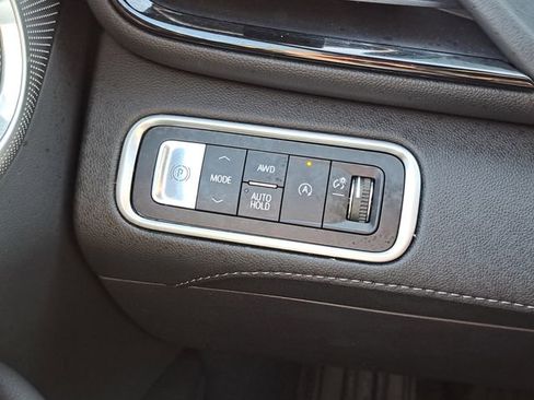 Used 2025 Buick Enclave Avenir w/ Super Cruise Package image 26