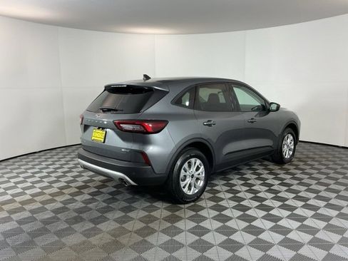 Used 2025 Ford Escape Active w/ Active Premium Tech Pack image 5