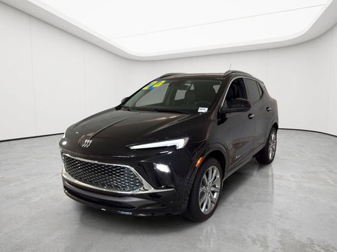 Used 2024 Buick Encore GX Avenir AWD/4WD image 3