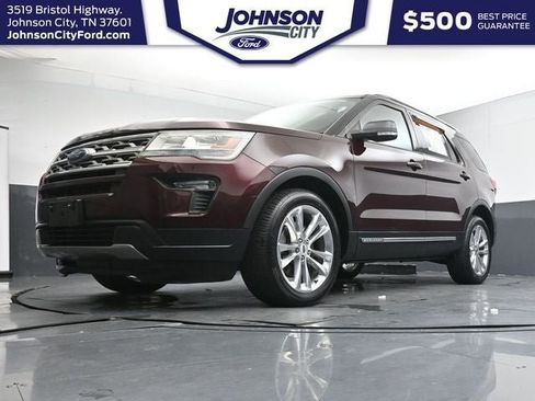 Used 2018 Ford Explorer XLT w/ Equipment Group 201A AWD/4WD image 24