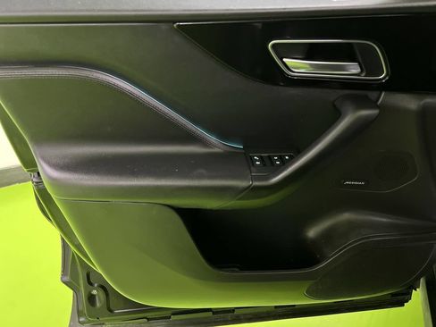 Used 2020 Jaguar F-PACE Premium AWD/4WD image 16