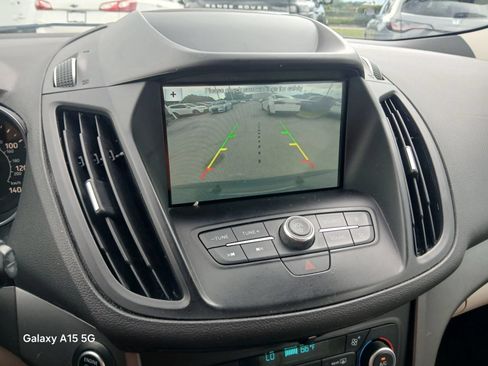 Used 2019 Ford Escape SE FWD image 33