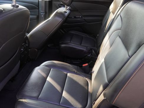 Used 2021 Chevrolet Traverse Premier w/ Redline Edition AWD/4WD image 14