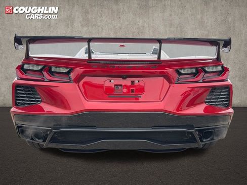 Used 2025 Chevrolet Corvette Stingray Preferred Cpe w/ Stealth Interior Trim Package RWD image 5