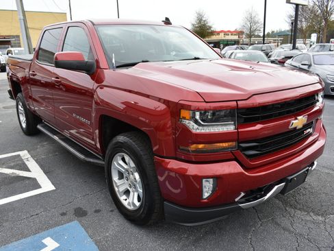 Used 2018 Chevrolet Silverado 1500 LT w/ All Star Edition image 4