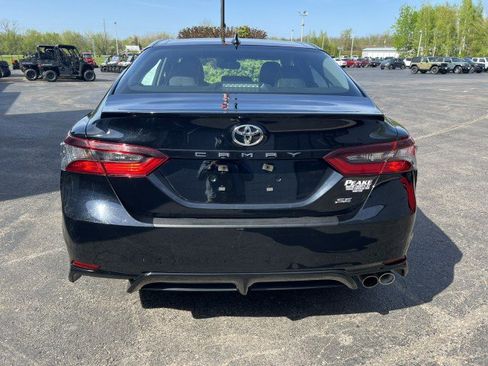 Used 2023 Toyota Camry SE image 6