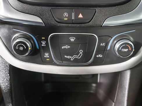 Used 2024 Chevrolet Equinox LS w/ Driver Confidence II Package image 41