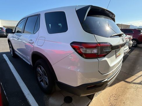 Certified 2023 Honda Pilot EX-L image 3