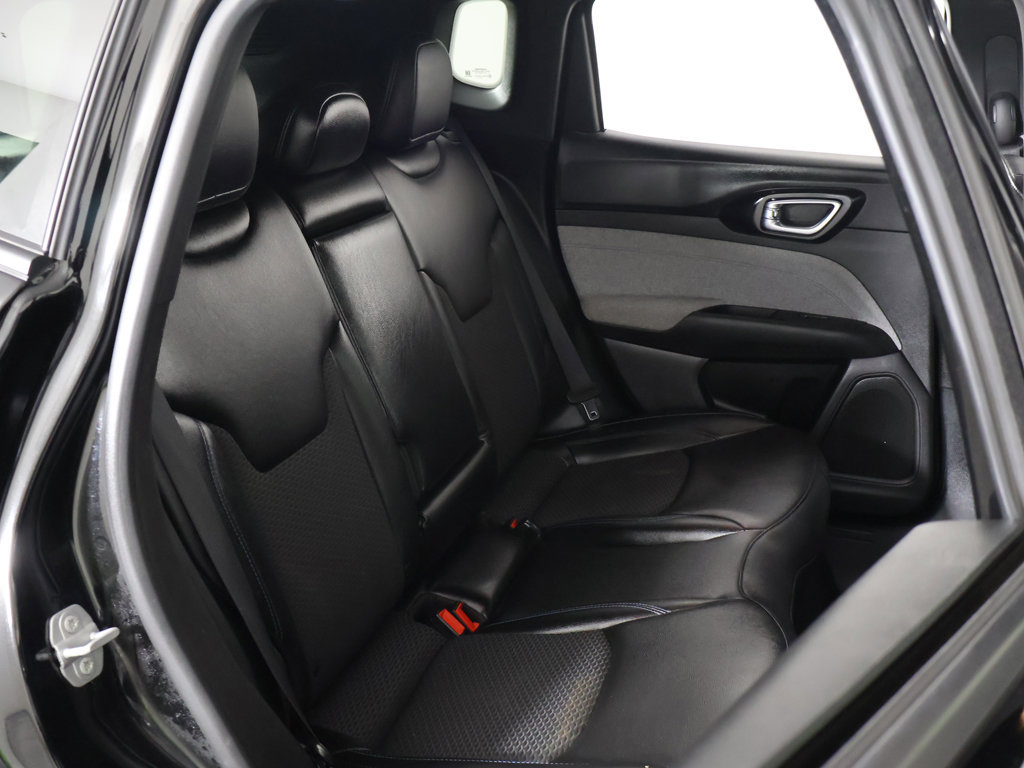 Used 2026 Jeep Compass Latitude AWD/4WD image 27