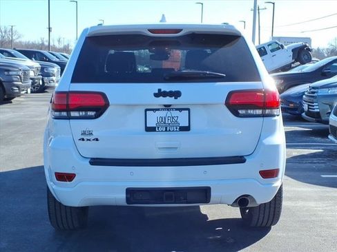 Used 2021 Jeep Grand Cherokee Laredo X image 30