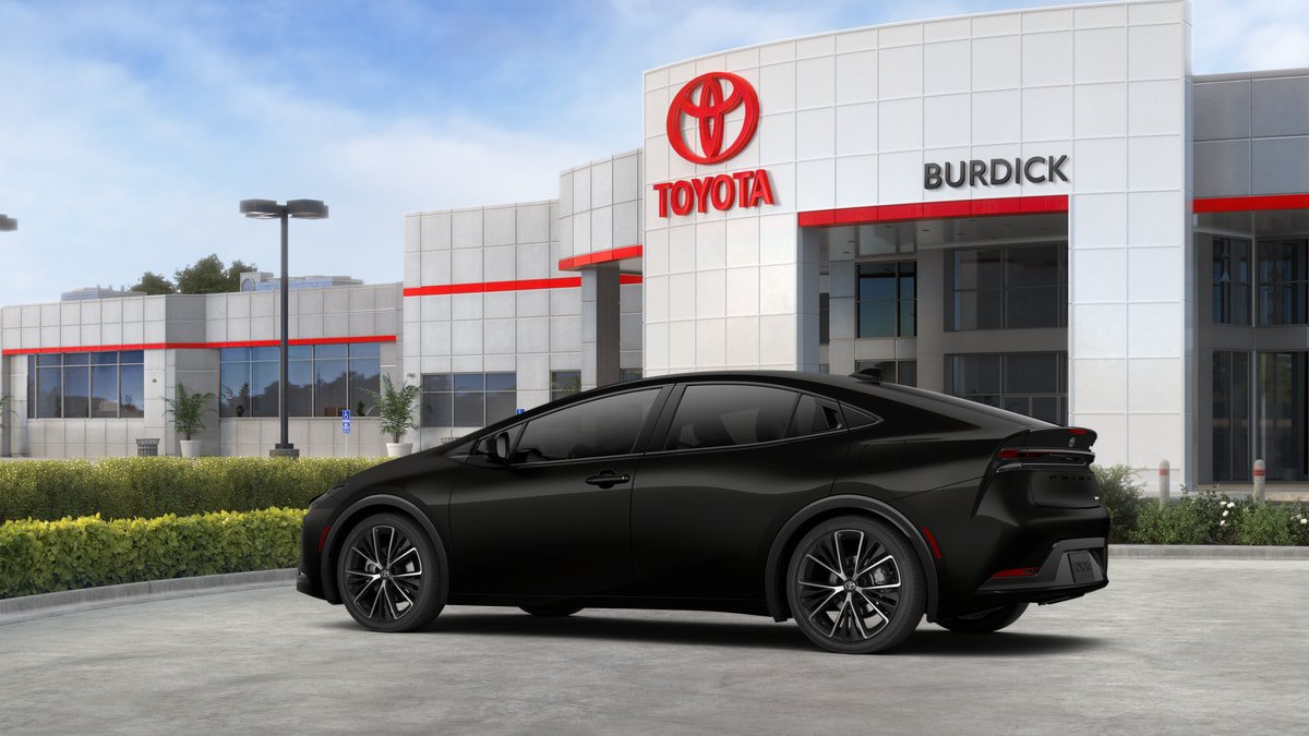 New 2027 Toyota Prius XLE FWD image 7
