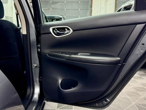 Used 2019 Nissan Sentra SV image 8