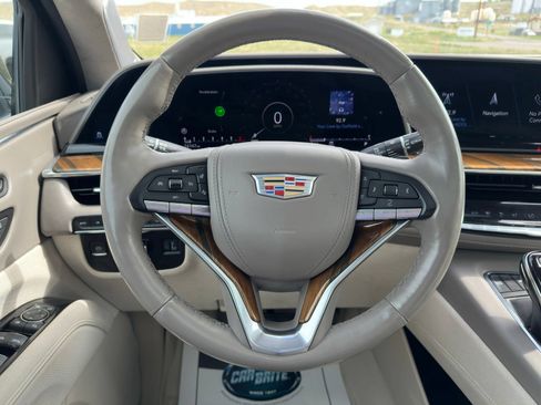 Used 2022 Cadillac Escalade Sport Platinum w/ LPO, Floor Liner Package AWD/4WD image 13