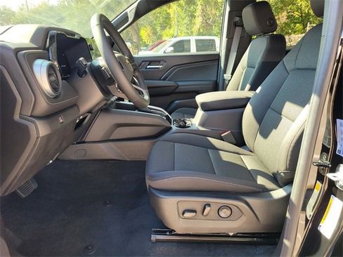 New 2025 Chevrolet Colorado LT image 10