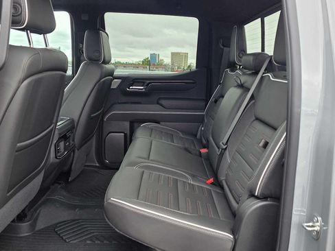Certified 2024 GMC Sierra 1500 AT4X w/ AT4X AEV Edition AWD/4WD image 15