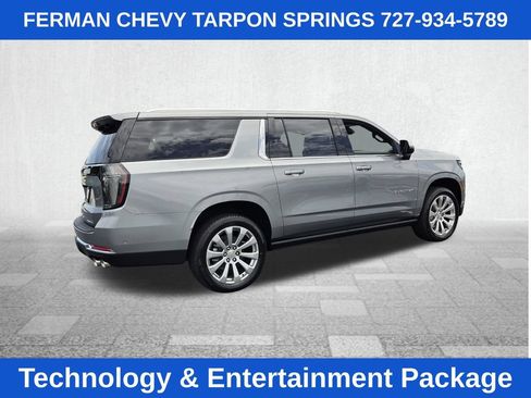 New 2026 Chevrolet Suburban Premier AWD/4WD image 11