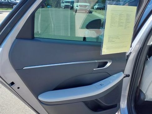 Certified 2023 Hyundai Sonata SEL FWD image 19