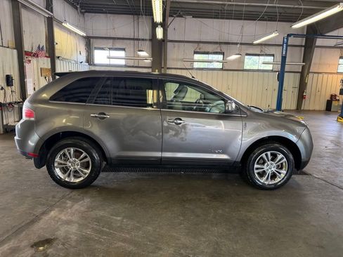 Used 2010 Lincoln MKX 2WD image 8