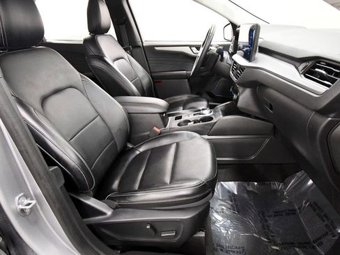 Used 2024 Ford Escape Platinum AWD/4WD image 18