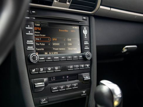 Used 2011 Porsche 911 Carrera image 24