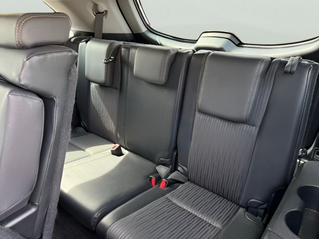 Used 2015 Toyota Highlander Plus AWD/4WD image 10