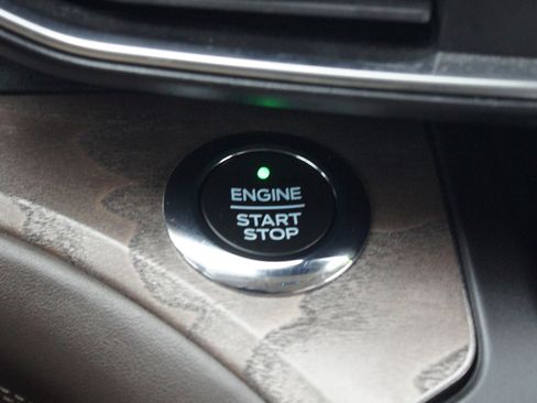 Used 2020 Ford Explorer Platinum w/ Premium Technology Package image 10