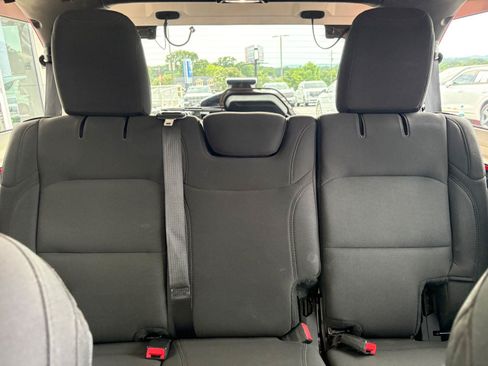 Used 2019 Jeep Wrangler Unlimited Sport S AWD/4WD image 18