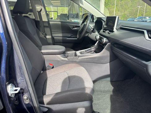 Used 2025 Toyota RAV4 XLE w/ Convenience Package AWD/4WD image 44