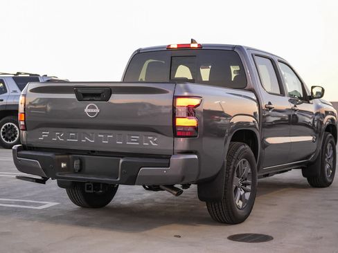 New 2026 Nissan Frontier SV w/ Tow Package RWD image 6