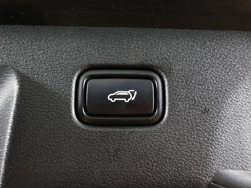 Used 2025 Kia Sportage X-Line w/ Premium Package AWD/4WD image 21