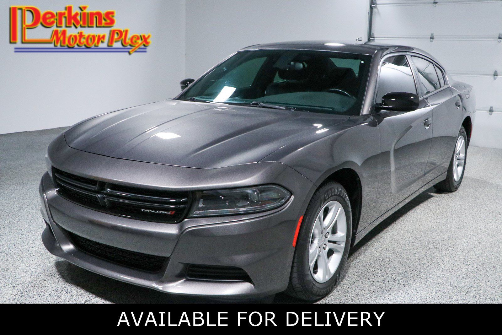 Used 2023 Dodge Charger SXT RWD image 1