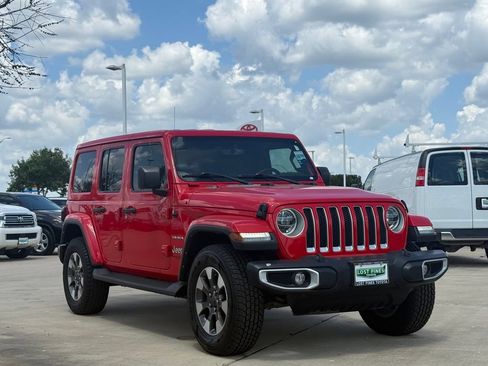 Used 2022 Jeep Wrangler Unlimited Sahara w/ LED Lighting Group AWD/4WD image 7