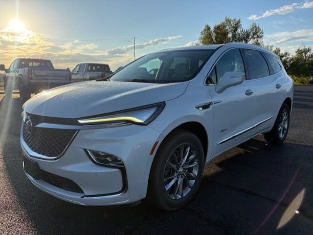 Used 2023 Buick Enclave Avenir w/ Avenir Technology Package FWD image 1