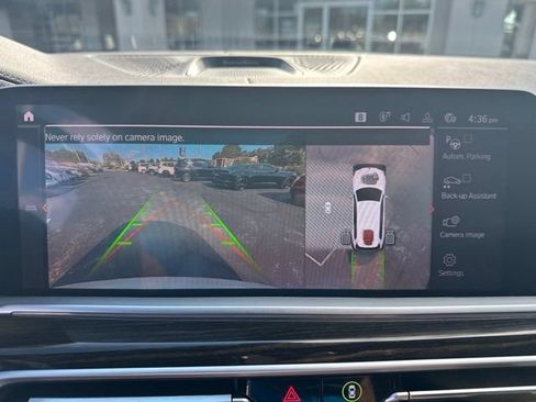 Used 2019 BMW X7 xDrive40i w/ Premium Package AWD/4WD image 12