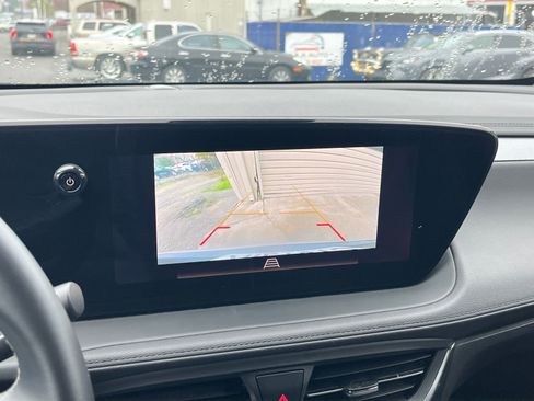 Used 2025 Buick Encore GX Preferred image 17