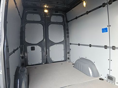 New 2025 Mercedes-Benz Sprinter 2500 image 17