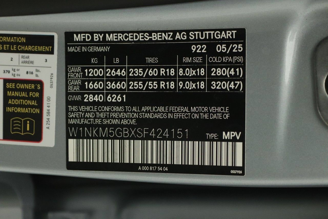 Used 2025 Mercedes-Benz GLC 350e 4MATIC image 16
